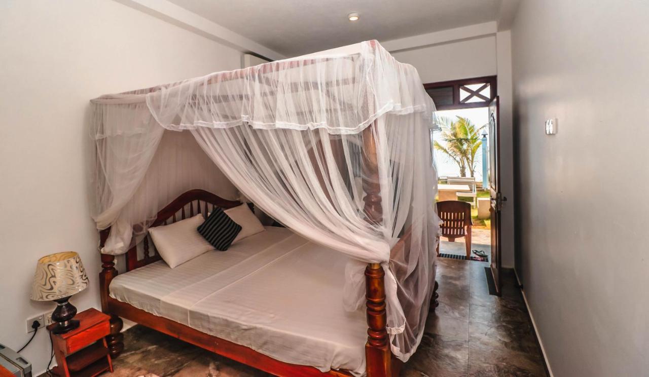 Il Nido Beach Home Galle Bagian luar foto